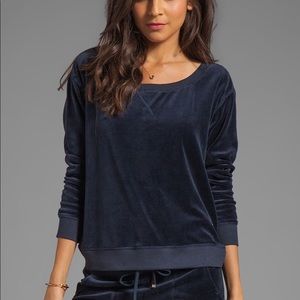 Juicy Couture Black Sweatshirt Sz LARGE.